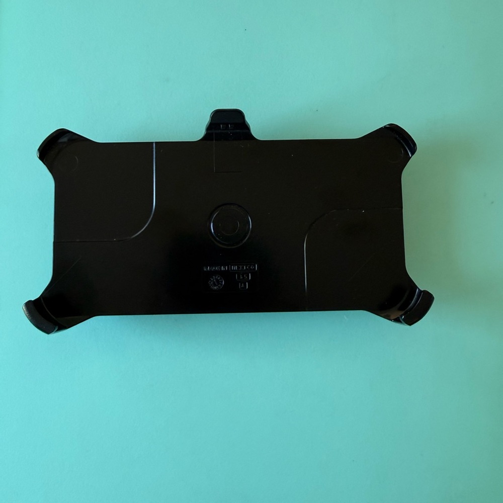 OtterBox Black iPhone 13/14/15 Belt Holster ONLY - Picture 11 of 13